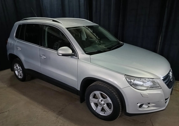 Volkswagen Tiguan cena 29800 przebieg: 214000, rok produkcji 2008 z Zalewo małe 407